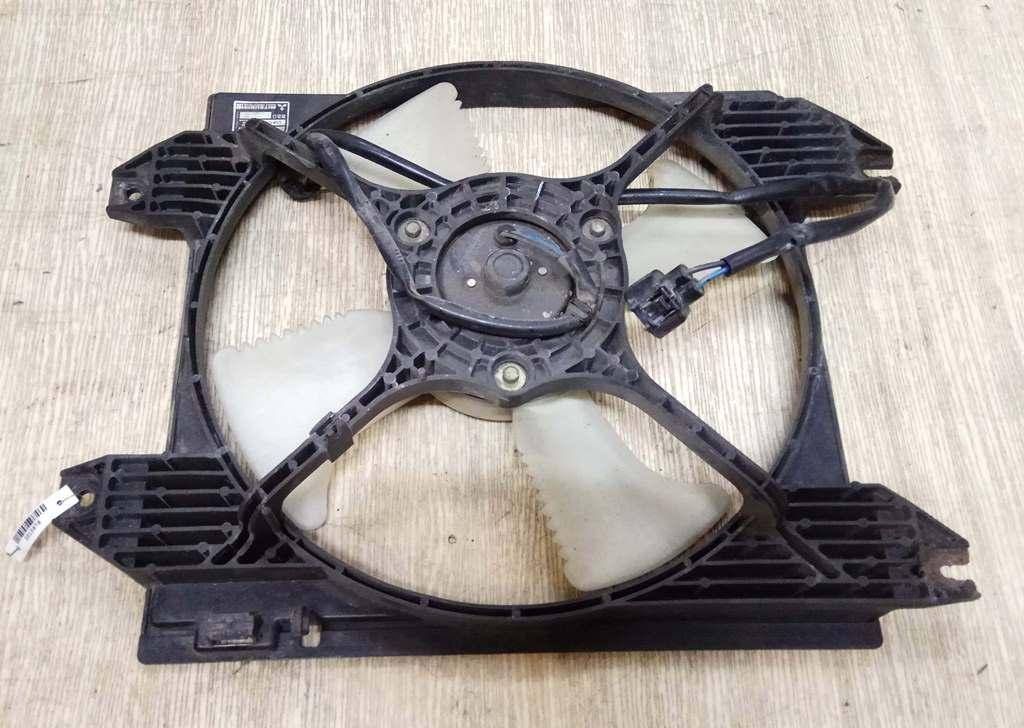 вентилятор радиатора Mitsubishi Galant 8 поколение EA2W 1998, 2.0 л., i, 4G63 (SOHC 16V), бензин, АКПП, темно-серый, универсал, передний привод, MR270403 - фото №1