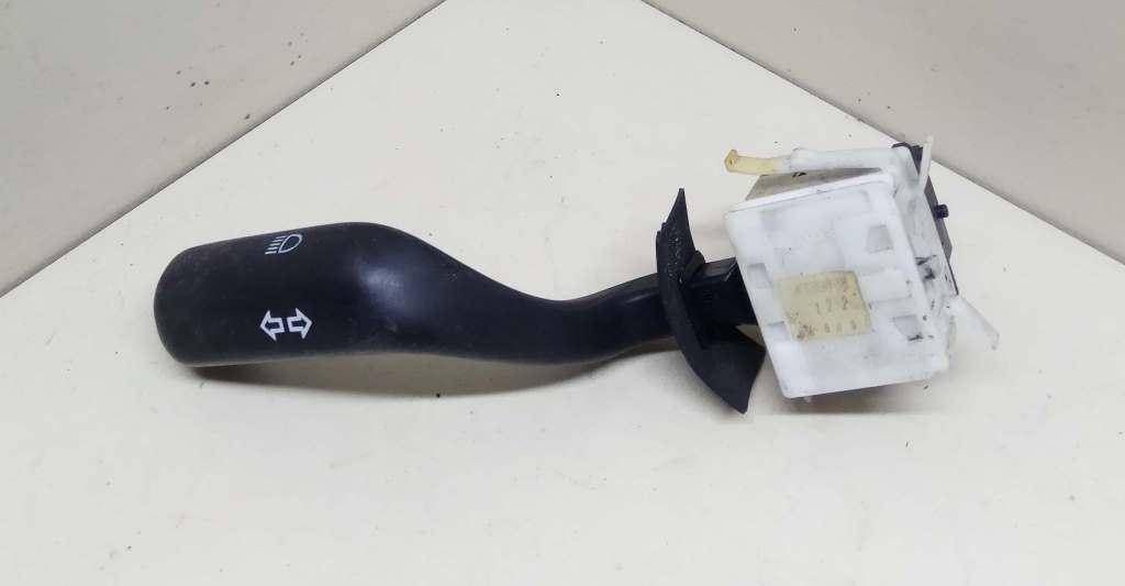 переключатель поворотов Saab 9-3 1 поколение 2002, 2.2 л., дизель, МКПП, хетчбэк 5 дв., 4739488 - фото №1