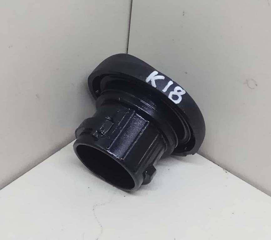пробка маслозаливная Citroen C5 1 поколение 2001, 2.2 л., HDi, 4HX (DW12TED4/FAP), дизель, 5МКПП, серебристый, универсал, передний привод, 1180F9 - фото №1