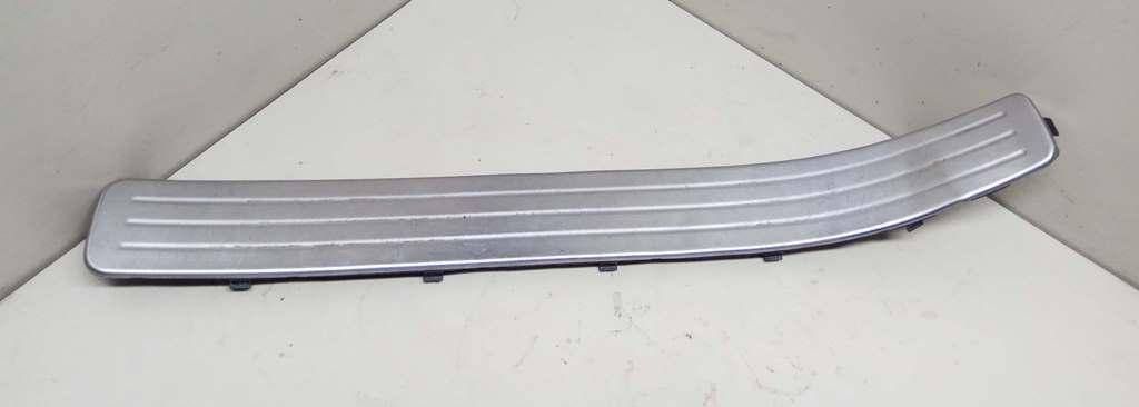 накладка на порог внутренняя Volkswagen Touareg 1 поколение 2005, 3.2 л., i, BMX, бензин, АКПП, серый, внедорожник 5 дв., полный привод, 7L0853793C - фото №1