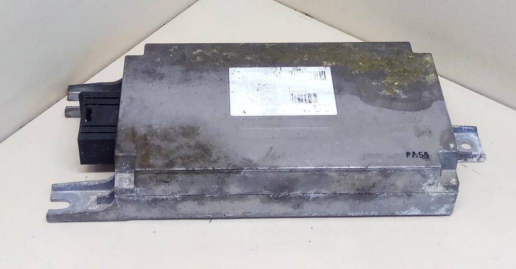 блок управления крышкой багажника BMW 7 серия E65/E66/E67 E65 2003, 4.4 л., i, M62 B44 (448S1), бензин, АКПП, черный, седан, задний привод - фото №1