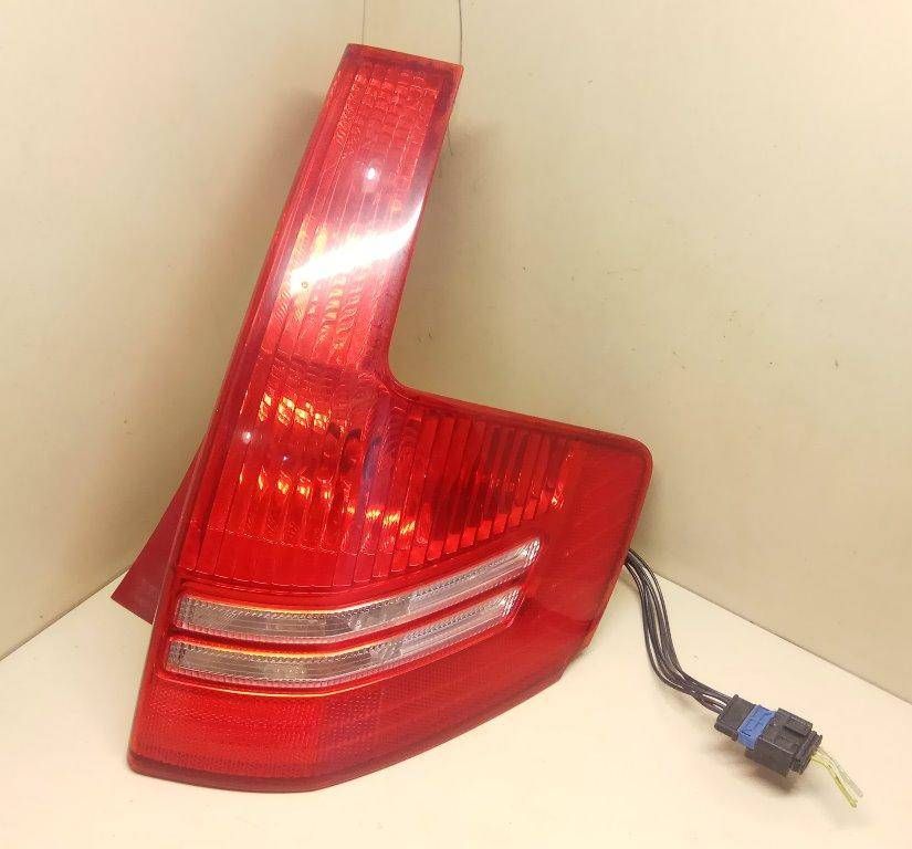 фонарь задний правый Citroen C4 1 поколение 2006, 1.6 л., i, бензин, АКПП, золотистый, хетчбэк 5 дв., передний привод, 965586398001 - фото №1