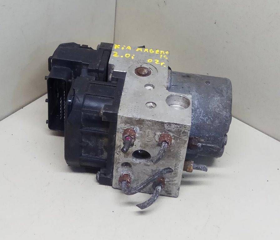 блок ABS Kia Magentis 1 поколение 2002, 2.0 л., i, бензин, BOSCH, 0273004615, 0265216876, 589203C000 - фото №1