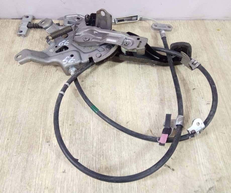 рычаг ручного тормоза (ручника) Toyota Prius 2 поколение 2005, 1.5 л., бензин, АКПП, черный, хетчбэк 5 дв., передний привод, 4620047030, 4641047030 - фото №1