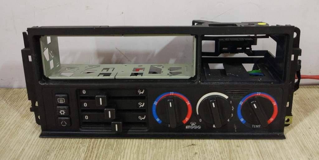 блок управления печки / климат-контроля BMW 5 серия E34 1995, 2.5 л., TD, M51 D25 (256T1), дизель, МКПП, чёрный, седан, задний привод, 8351110 - фото №1
