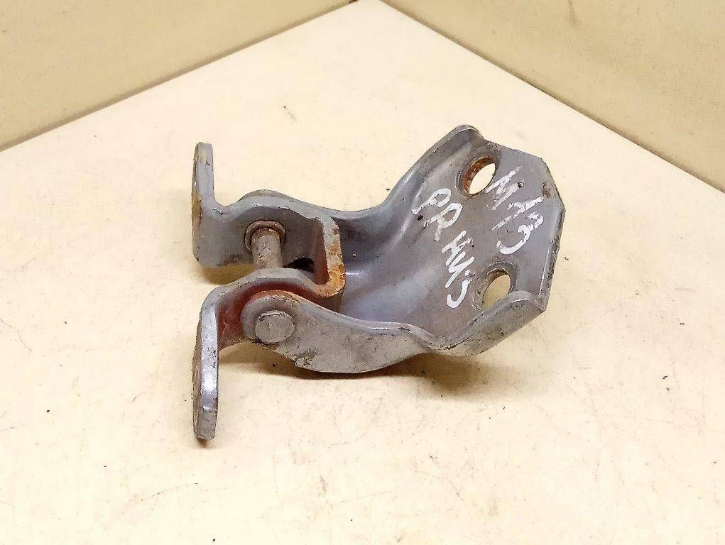 петля двери Subaru Legacy 2 поколение 1998, 2.0 л., i, EJ20, бензин, МКПП, серебристый, универсал, полный привод, 61220AC010 - фото №1