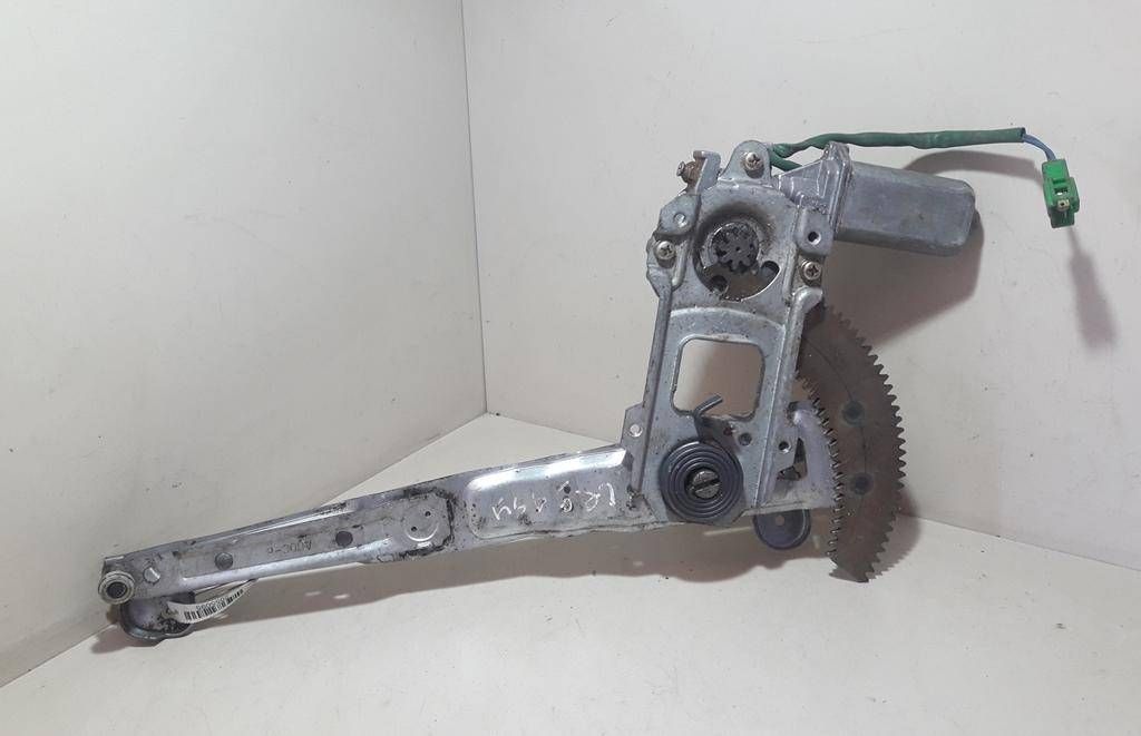 стеклоподъемник электрический передний правый Subaru Legacy 3 поколение 2000, 61222AE000, 61188AE000 - фото №1
