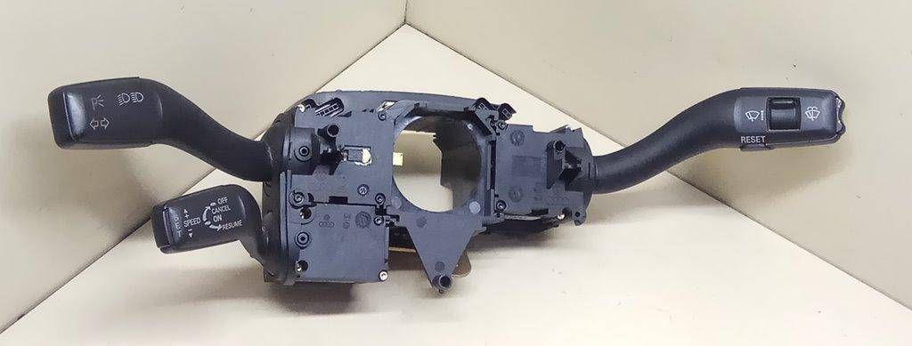переключатель поворотов Audi A6 4F/C6 2006, 3.2 л., i, BKH, бензин, АКПП, тёмно-синий, седан, передний привод, 4E0953513K - фото №1