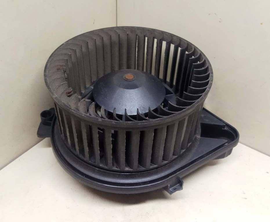 моторчик печки Audi A4 B6 2003, 1.9 л., AVF, дизель, МКПП, универсал, 8E1.820.021E, K01.000CCW, 983692C - фото №1
