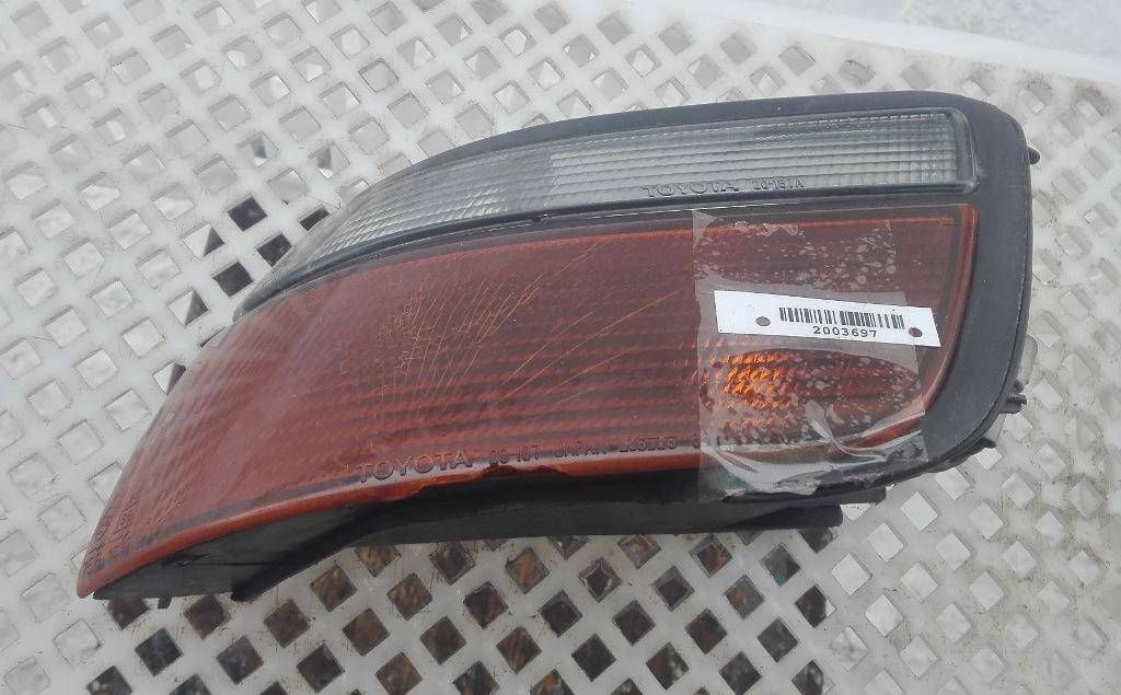поворотник левый Toyota Hiace 4 поколение H100 1998, минивэн - фото №1