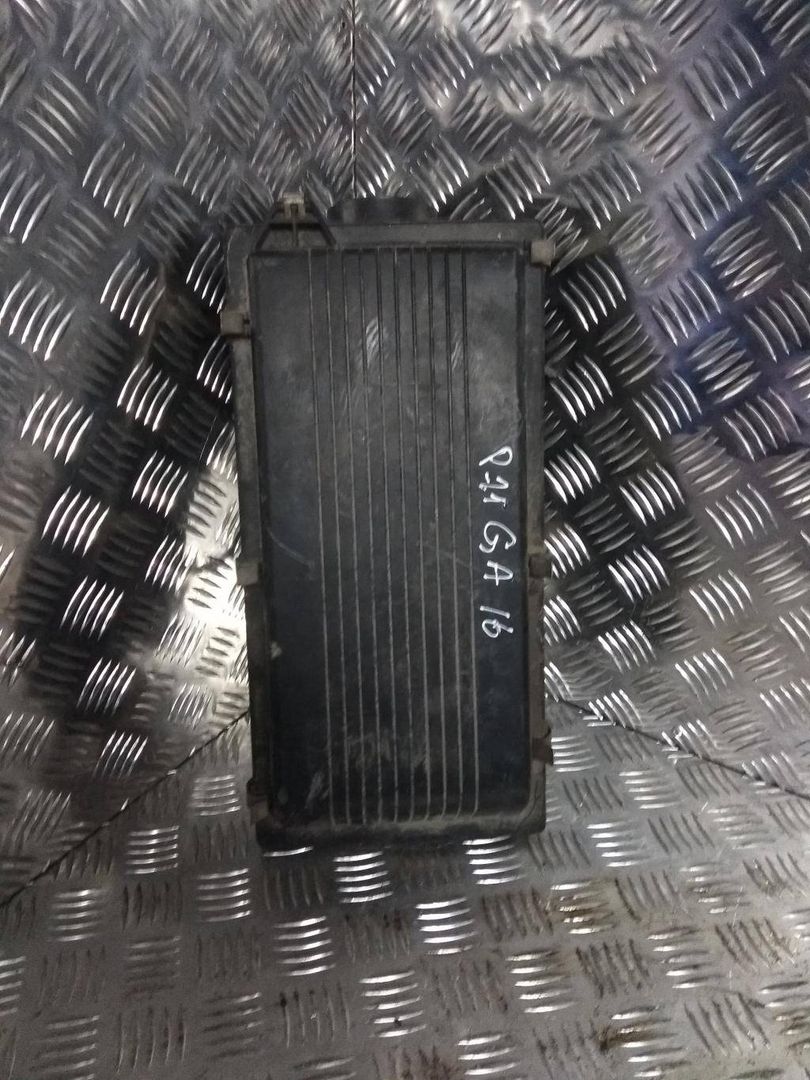 корпус воздушного фильтра Nissan Primera P11 1997, 1.6 л., i, GA16DE, бензин, МКПП, хетчбэк 5 дв., передний привод, 165003J300 - фото №1