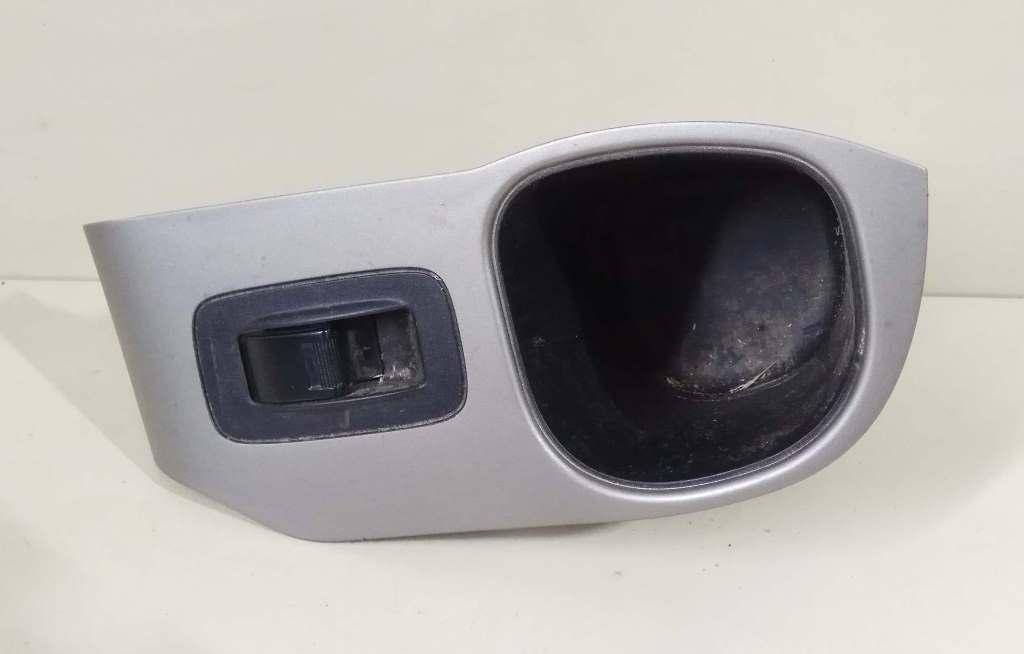 кнопка стеклоподъемника двери задней Honda Pilot 1 поколение 2004, 3.5 л., i, J35A4, бензин, АКПП, бежевый, внедорожник 5 дв., полный привод, 83711-S9V-A00ZA - фото №1