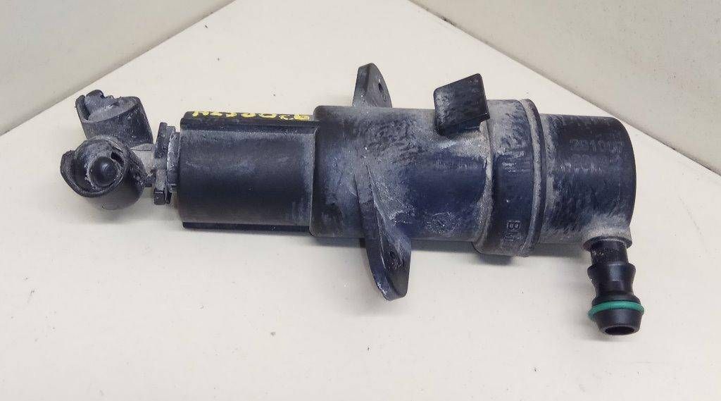 форсунка омывателя фары левая BMW 7 серия E65/E66/E67 E65 2003, 4.4 л., i, M62 B44 (448S1), бензин, АКПП, черный, седан, задний привод, 7001949-09 - фото №1