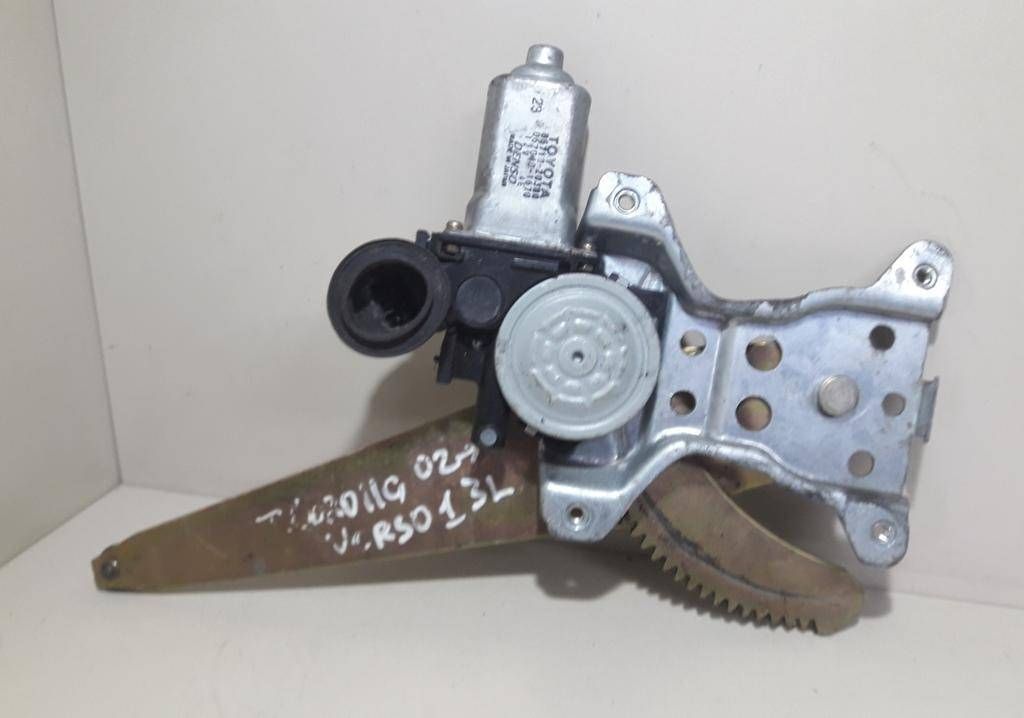 стеклоподъемник электрический задний левый Toyota Corolla Verso 1 поколение E121 2003, 85710-20380, 062040-1670, DENSO - фото №1
