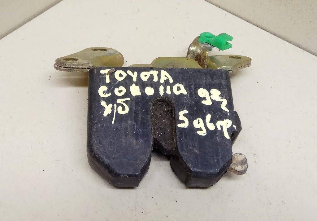 замок багажника Toyota Corolla 8 поколение (E110) 1998, хетчбэк 5 дв. - фото №1