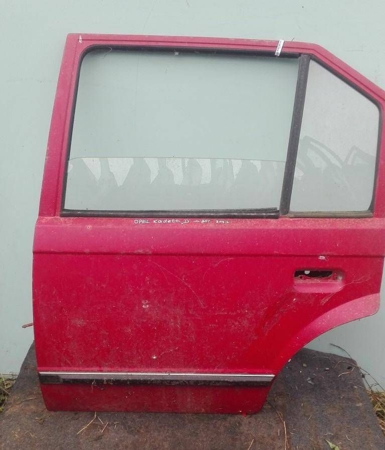 ручка внутренняя задняя левая Opel Kadett D 1982, красный - фото №1