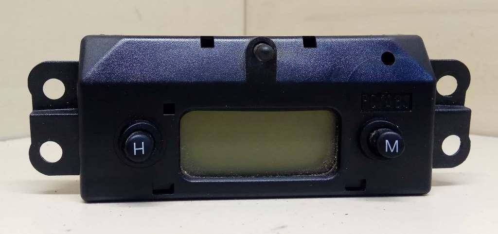 часы Ford Focus 1 поколение 2001, 1.4 л., i, бензин, 5МКПП, бордо, хетчбэк 5 дв., передний привод, 98AB15000CCW - фото №1