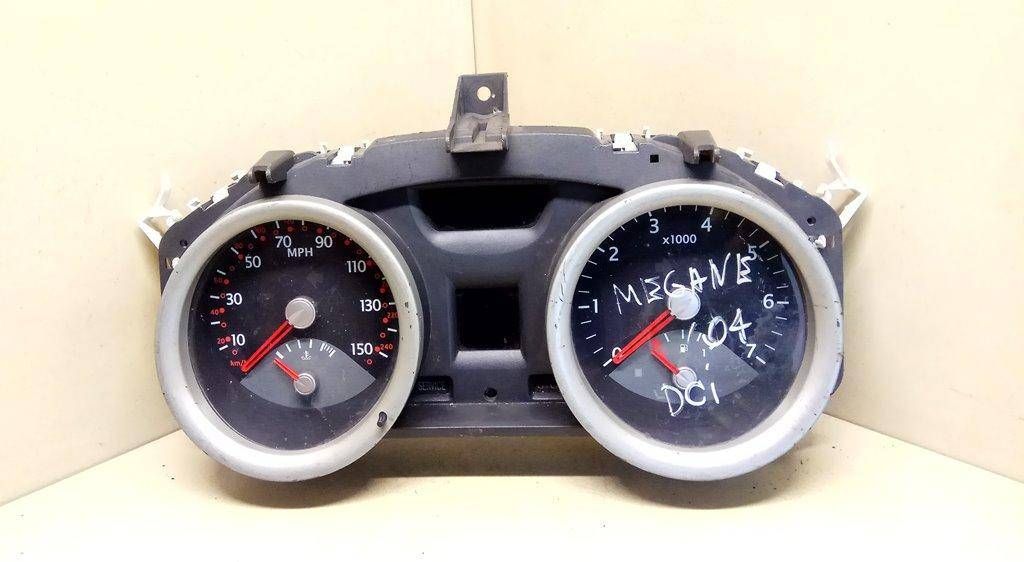щиток приборов (приборная панель) Renault Megane 2 поколение 2004, 1.5 л., дизель, 35110419 - фото №1
