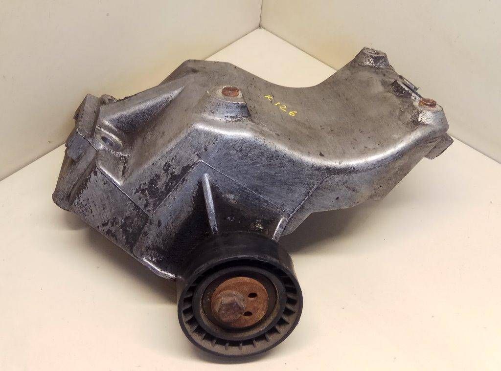 кронштейн двигателя Alfa Romeo 156 1 поколение 2001, 2.4 л., 839 A6.000, дизель, 5МКПП, чёрный, универсал, 46536399 - фото №1