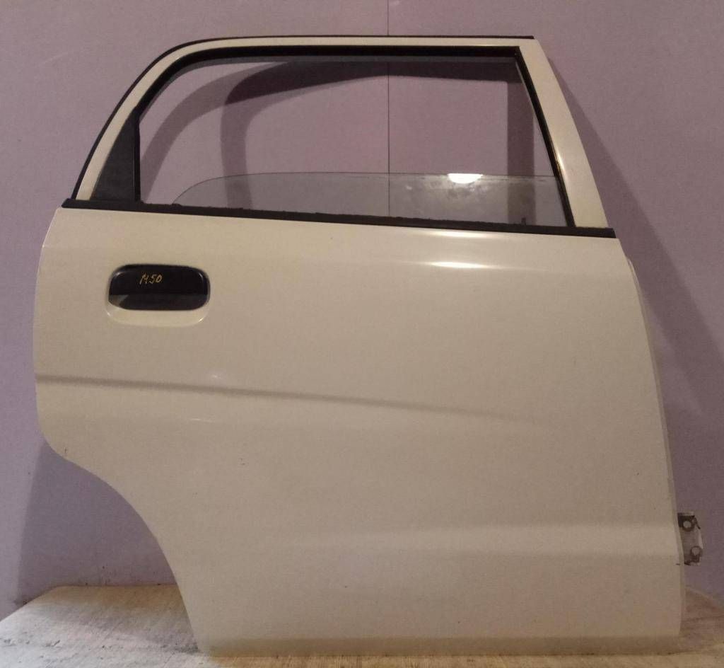 ограничитель открывания двери Suzuki Alto 5 поколение 2003, 1.1 л., i, бензин, МКПП, белый, хетчбэк 5 дв. - фото №1