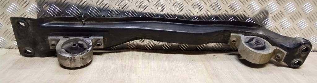 балка под радиатор Nissan Primera P11 2000, 2.0 л., CD20T, дизель, МКПП, зеленый, хетчбэк 5 дв., передний привод, 112402F200, 112702F300, 113202F020 - фото №1