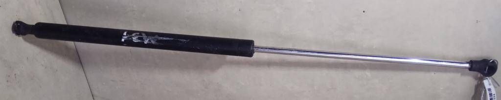 амортизатор крышки багажника (3-5 двери) Renault Laguna 2 поколение 2004, 2.2 л., DCi, G9T 605, дизель, АКПП, серый, универсал, передний привод, 8200000902 - фото №1