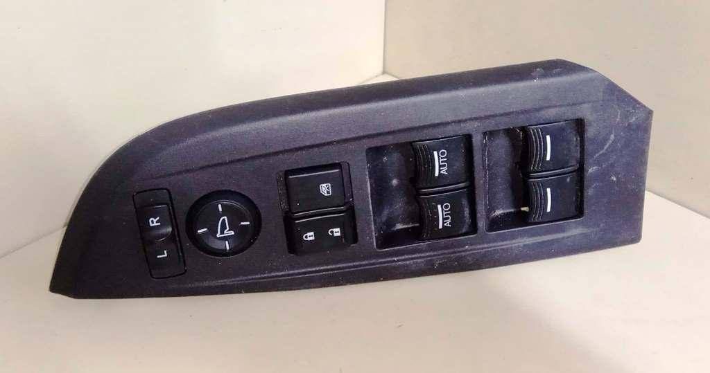 кнопка стеклоподъемника двери передней левой Acura ILX 1 поколение 2014, 2.0 л., i, R20A5, бензин, АКПП, серый, седан, 35750-TX6-AO, 2178018-3 - фото №1