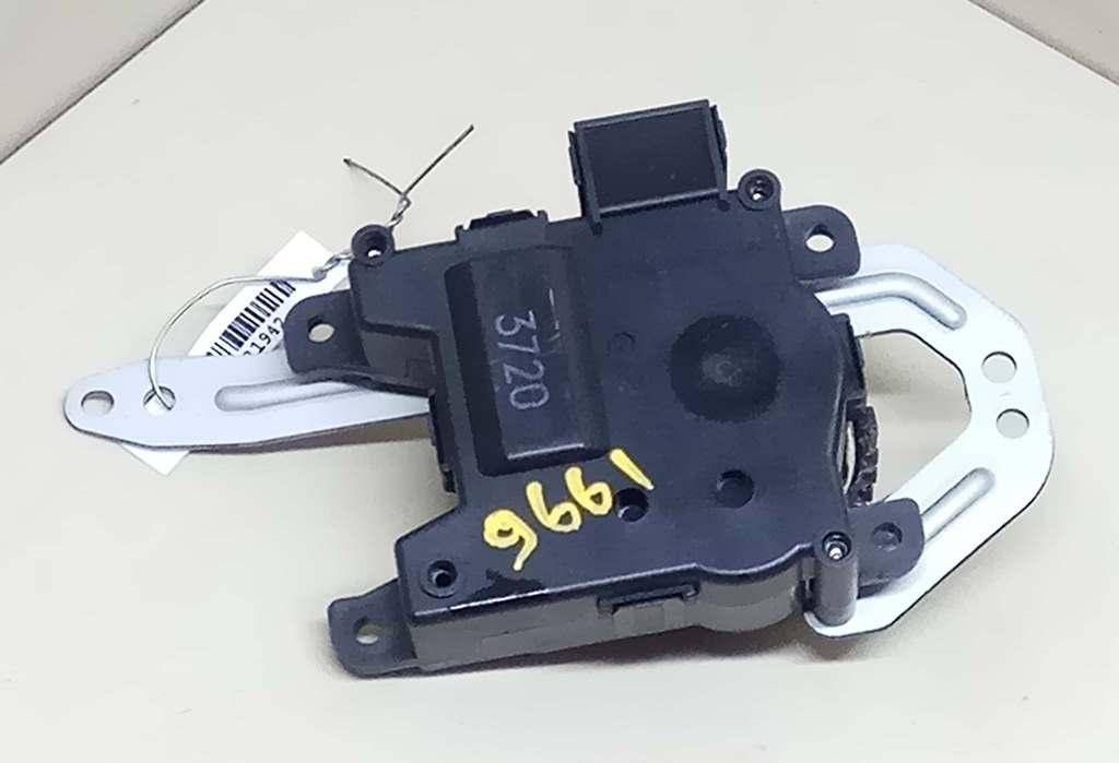 моторчик заслонки печки Acura ILX 1 поколение 2014, 2.0 л., i, R20A5, бензин, АКПП, серый, седан - фото №1