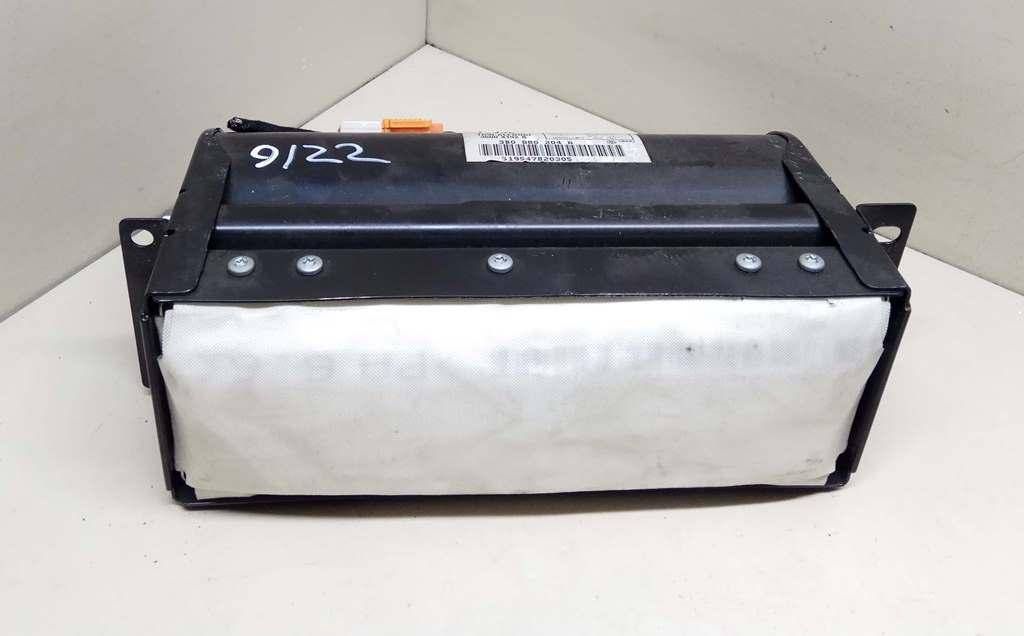 подушка безопасности Volkswagen Passat B5 2000, 1.9 л., AJM, дизель, 5МКПП, седан, передний привод, 3B0880204A - фото №1