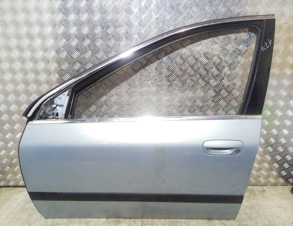 дверь передняя левая Peugeot 607 1 поколение 2002, 2.2 л., 4HX (DW12TED4/FAP), дизель, МКПП, седан, передний привод, 9002L5 - фото №1