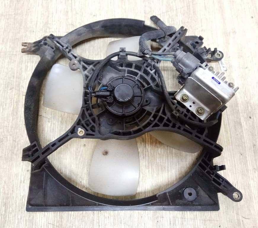 вентилятор радиатора Mitsubishi Galant 8 поколение EA2W 1998, 2.0 л., i, 4G63 (SOHC 16V), бензин, АКПП, темно-серый, универсал, передний привод, 1049933022 - фото №1