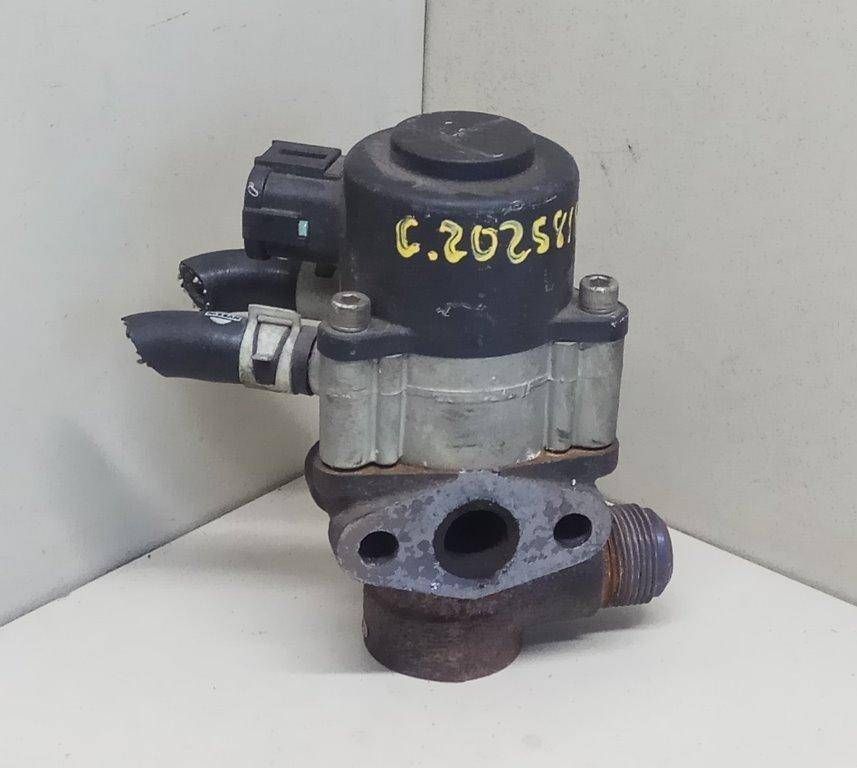 клапан EGR Nissan Almera N16 2001, 1.8 л., i, QG18DE, бензин, МКПП, серебристый, хетчбэк 5 дв., передний привод, 147105M001, HITACHI, AMV51-07A - фото №1
