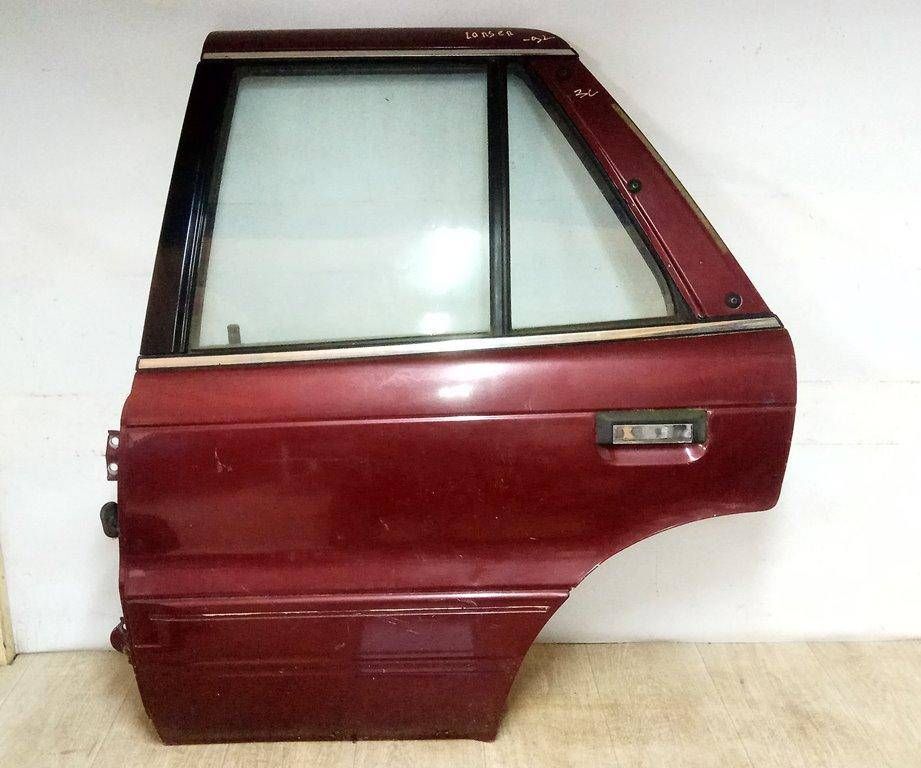 кнопка стеклоподъемника двери задней Mitsubishi Lancer 4 поколение 1990 - фото №1