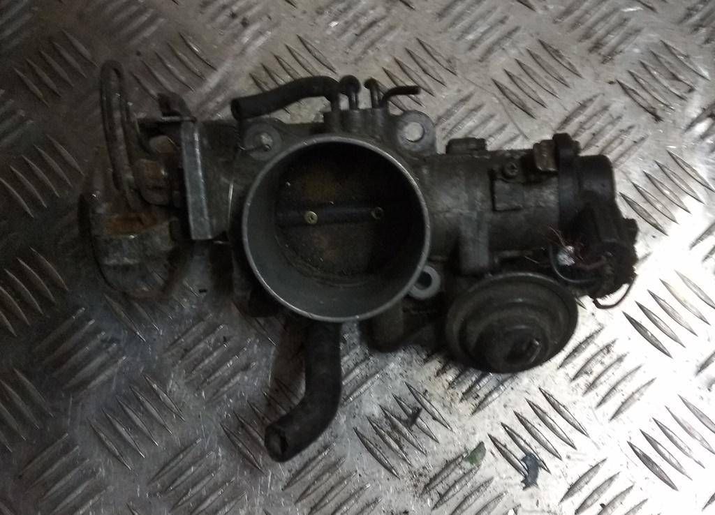 заслонка дроссельная Toyota Camry 4 поколение V40 1995, 3.0 л., i, бензин - фото №1