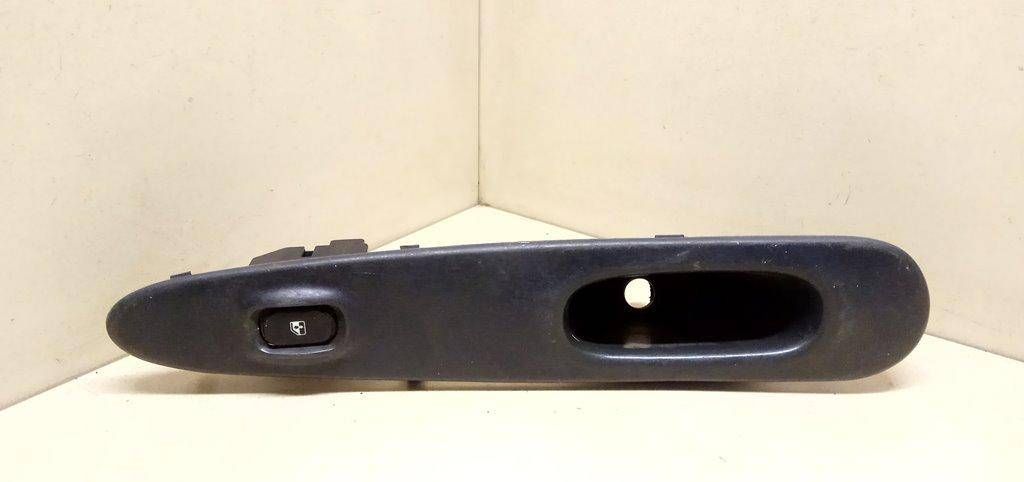 кнопка стеклоподъемника двери задней Hyundai Lantra J2 1997, 93580-29000FRT - фото №1