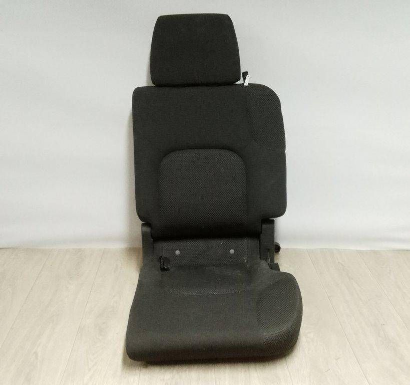 салон (комплект сидений) Nissan Navara D40 2008, 2.5 л., дизель, МКПП, серый, внедорожник 5 дв., полный привод, 883705X22B - фото №1