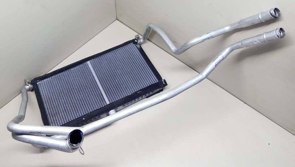 радиатор отопителя (печки) Audi A6 4F/C6 2005, 3.2 л., i, BKH, бензин, АКПП, серебристый, седан, передний привод, 4F0820031C - фото №1