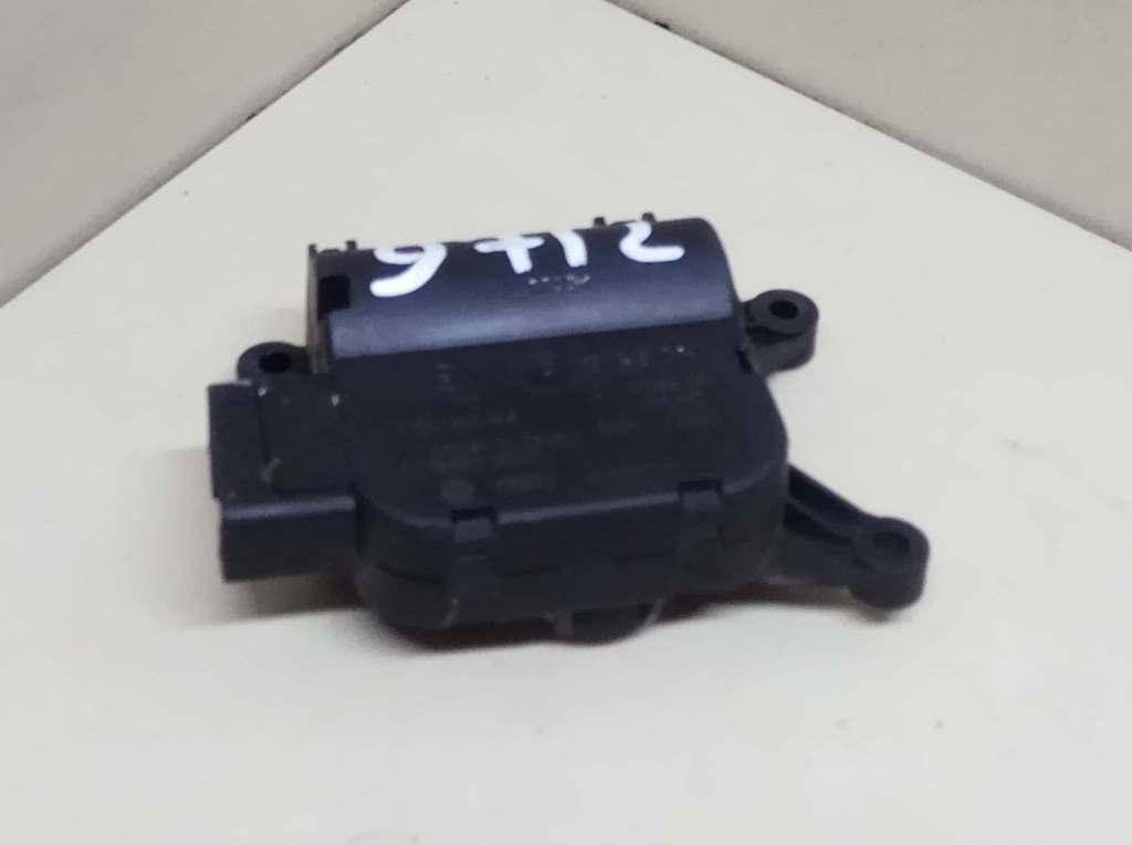 моторчик заслонки печки Audi A6 4F/C6 2006, 3.2 л., i, BKH, бензин, АКПП, тёмно-синий, седан, передний привод, 132801358 - фото №1