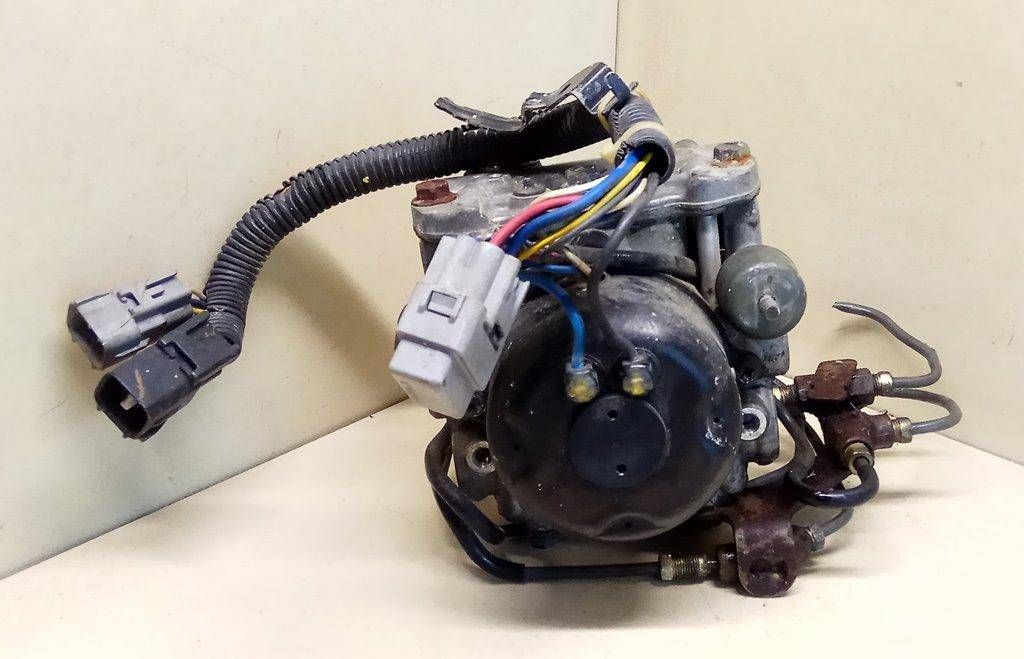 блок ABS Toyota Mark II 7 поколение X90 1994, 2.5 л., i, 1JZ-GE, бензин, АКПП, белый, седан, полный привод, правый руль, 44510-22090, DENSO, 133000-3080 - фото №1