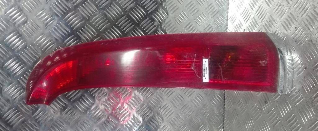 фонарь задний правый Honda Stream 1 поколение 2001, минивэн - фото №1