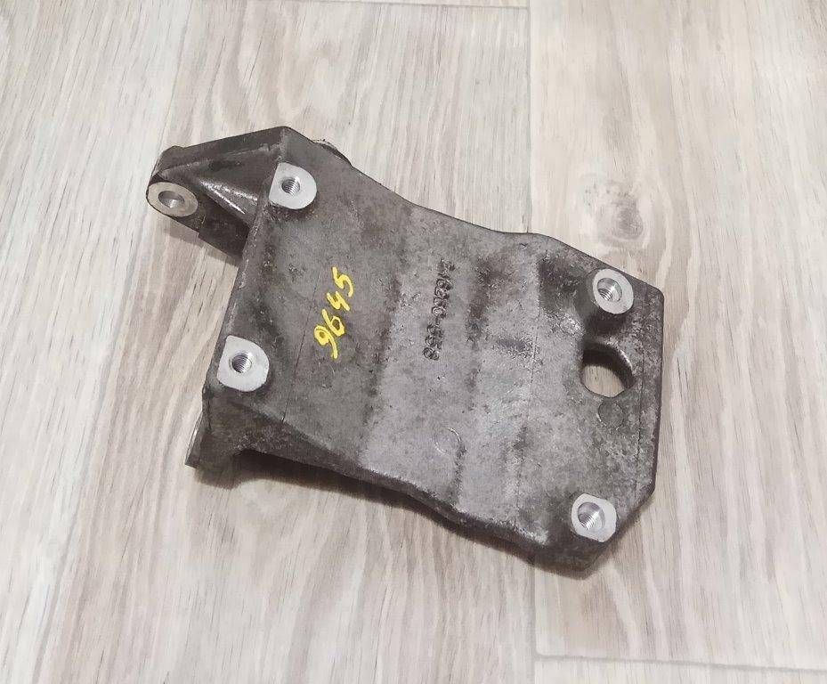 кронштейн компрессора кондиционера Subaru Tribeca 1 поколение 2006, 3.0 л., i, EZ30, бензин, АКПП, коричневый, внедорожник 5 дв., полный привод, 246260-558 - фото №1