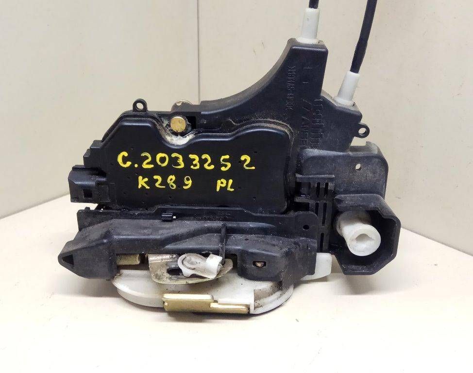 замок двери передней левой Mitsubishi Colt 6 поколение (Z20/Z30) 2006, 1.5 л., OM 639.939, дизель, МКПП, черный, хетчбэк 5 дв., передний привод, 5715A135 - фото №1