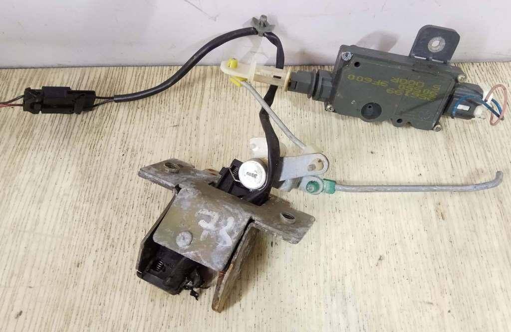 активатор замка багажника Nissan Primera P11 2000, 2.0 л., CD20T, дизель, МКПП, зеленый, хетчбэк 5 дв., передний привод, 905509F600 - фото №1