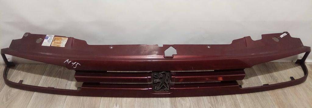 решетка радиатора Peugeot 806 1 поколение 1995, 2.0 л., i, RFU (XU10J2), бензин, 5МКПП, бордо, минивэн, передний привод, 1852091101, 1481387077 - фото №1