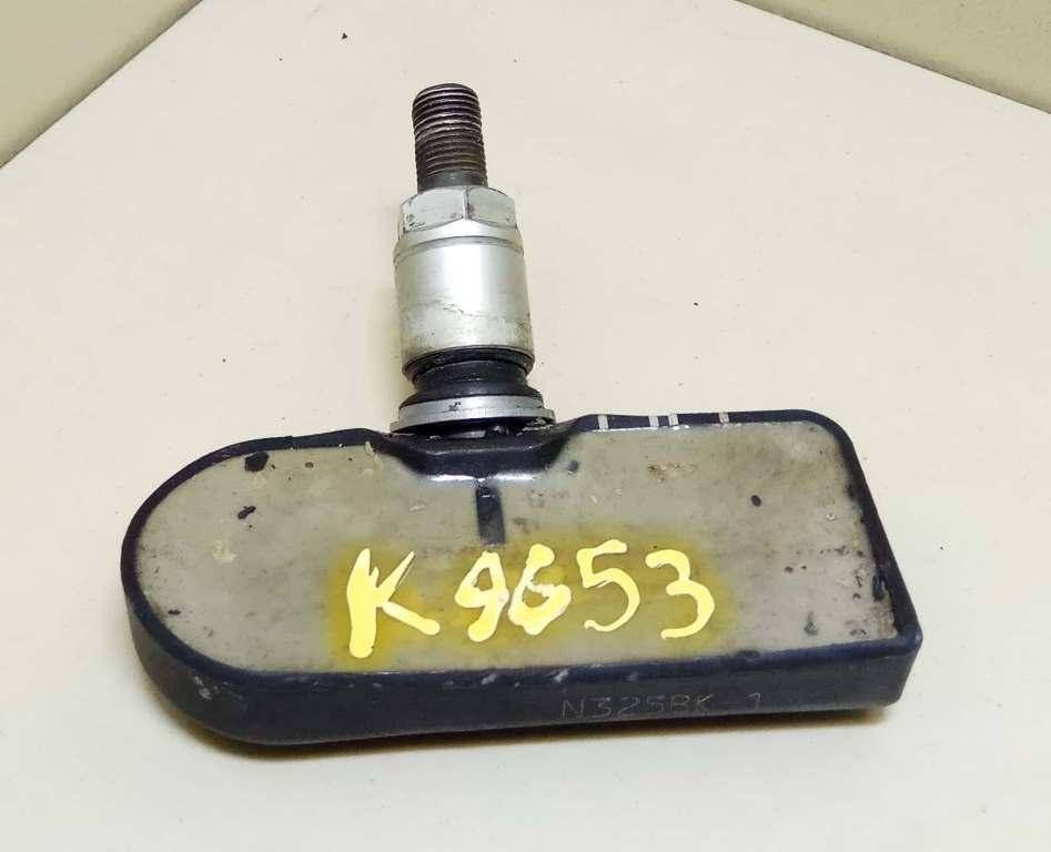 датчик давления в шине Volkswagen Passat B6 2008, 2.0 л., i, BPY, бензин, АКПП, серый, седан, передний привод, 1K0907255C, SIEMENS - фото №1