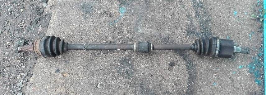 полуось передняя правая (приводной вал, ШРУС) Hyundai Getz 1 поколение 2005, 1.4 л., i, бензин, 495001C010 - фото №1