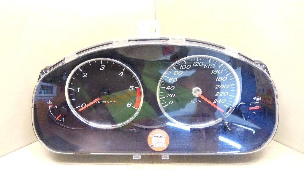 щиток приборов (приборная панель) Mazda 6 GG 2003, 2.0 л., D, дизель, GJ6WB - фото №1
