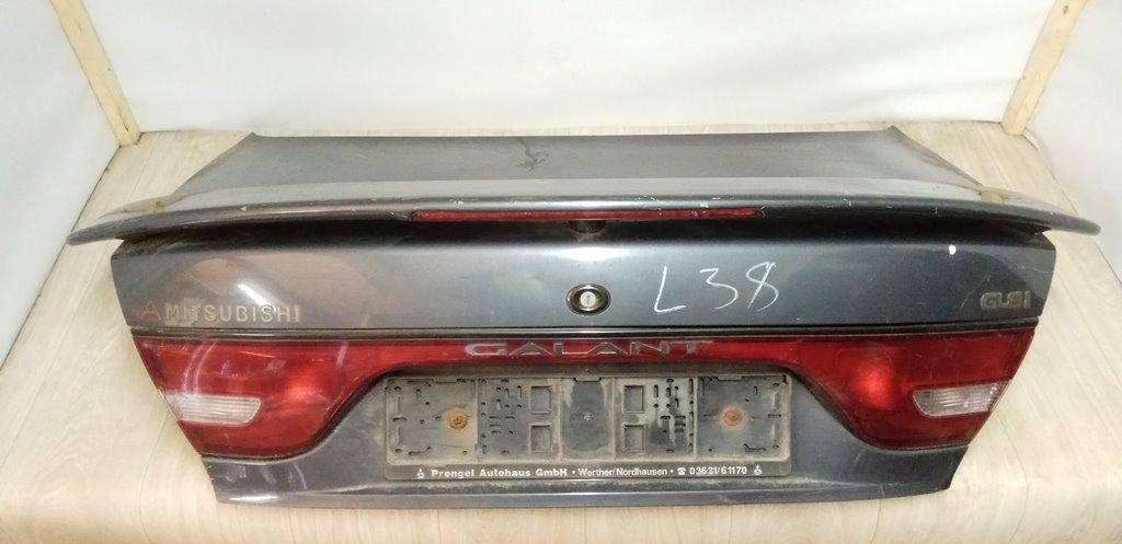 подсветка номера Mitsubishi Galant 7 поколение 1995, серый, седан