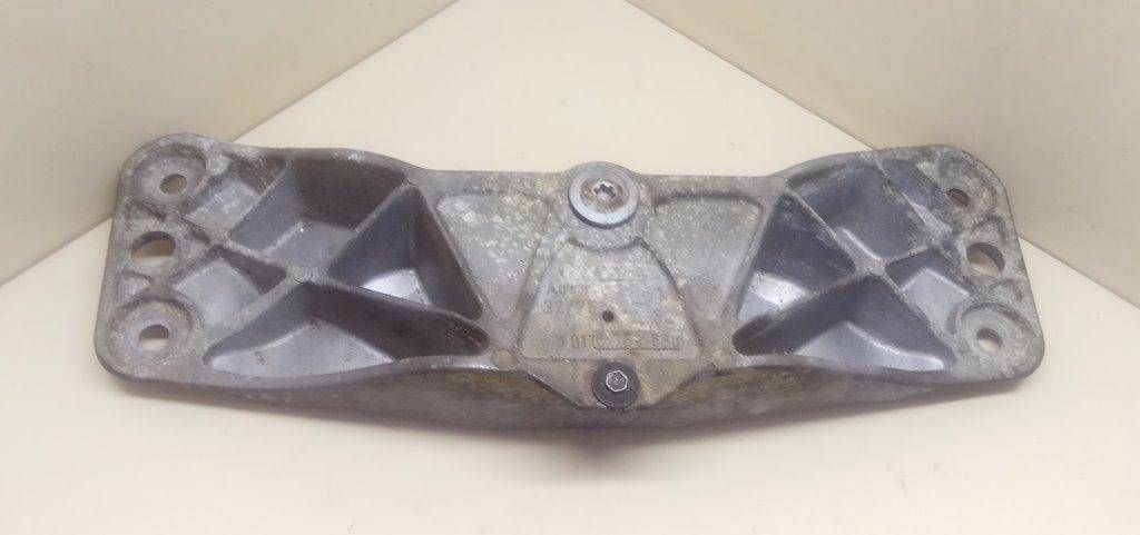 кронштейн КПП BMW 7 серия E65/E66/E67 E65 2003, 4.4 л., i, M62 B44 (448S1), бензин, АКПП, черный, седан, задний привод, 6759680 - фото №1