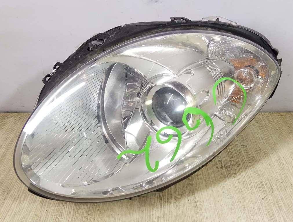 фара правая Mercedes-Benz R-Класс W251 V251.165 2006, 3.5 л., i, M 272.967, бензин, АКПП, бордовый, минивэн, полный привод, 2518200461, HELLA - фото №1